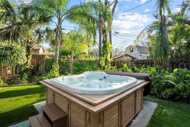 9466 127th Ave, Largo, FL 33773 - view of yard with a hot tub
