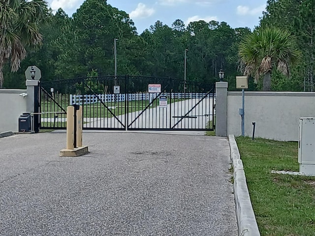 704 Hidden Palms Dr, Davenport, FL 33897