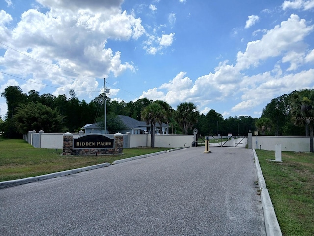 704 Hidden Palms Dr, Davenport, FL 33897