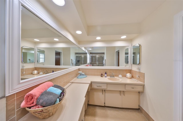 727 Flamingo Dr, Apollo Beach, FL 33572 - photo 28