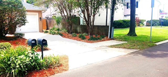 409 S Arrawana Ave, Tampa, FL 33609 - view of yard featuring driveway