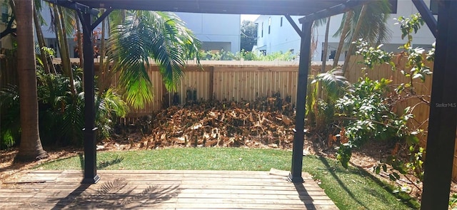 409 S Arrawana Ave, Tampa, FL 33609 - view of yard with a deck