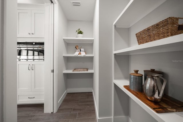 pantry featuring visible vents