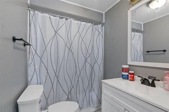 full bathroom with a shower with shower curtain, toilet, vanity, and a textured ceiling