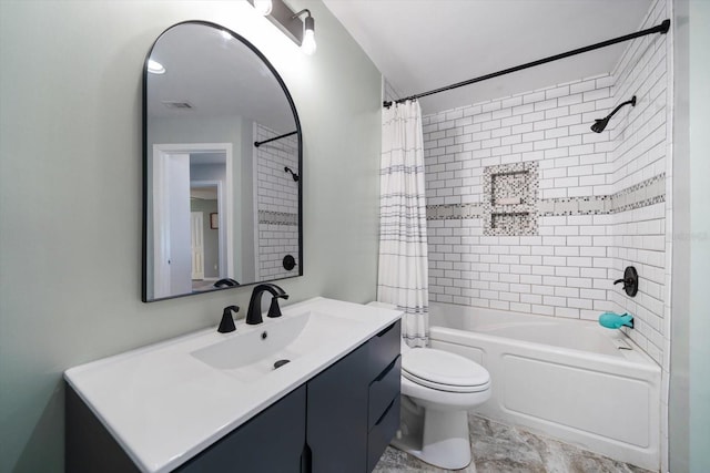 full bathroom featuring visible vents, shower / bath combo with shower curtain, toilet, and vanity