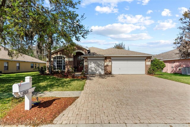 19826 Wyndham Lakes Dr, Odessa, FL 33556 - photo 2
