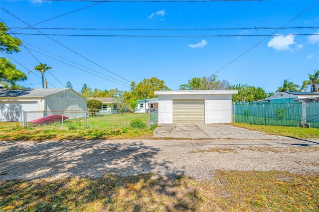 detached garage with fence