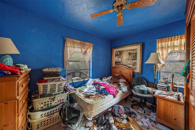 bedroom with a ceiling fan