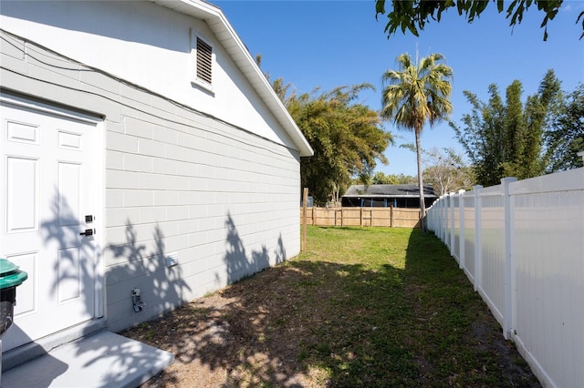 view of yard featuring a fenced backyard