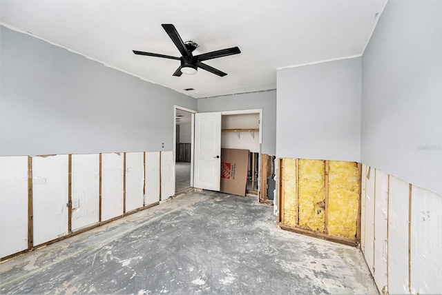 spare room with ceiling fan