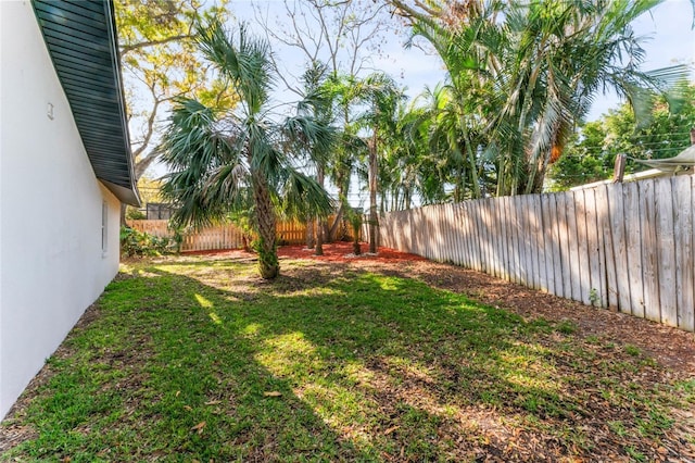 view of yard featuring a fenced backyard