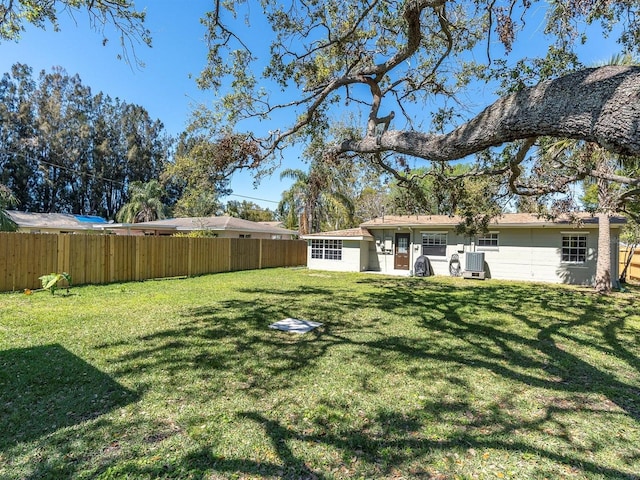 view of yard featuring fence