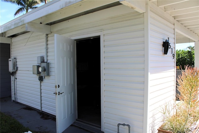 view of outbuilding