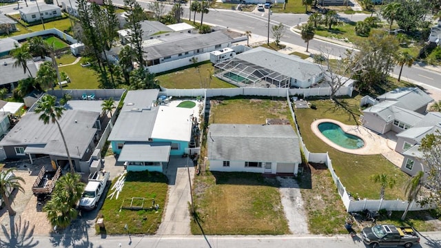 birds eye view of property featuring a residential view