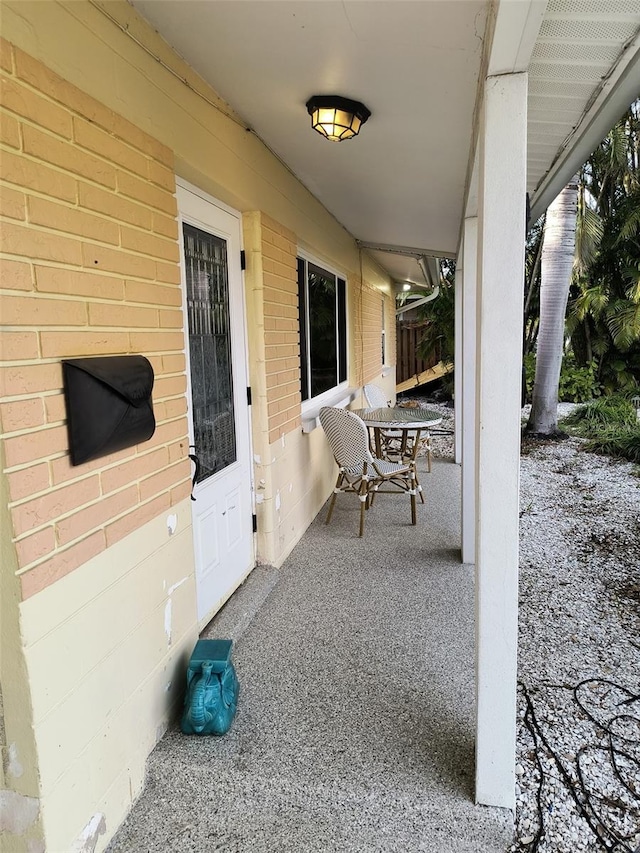 view of patio / terrace with covered porch