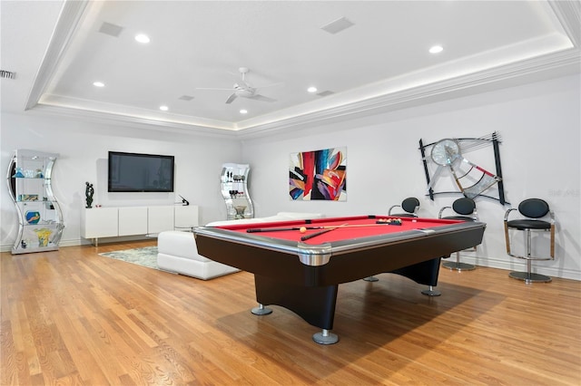 playroom with billiards, a ceiling fan, light wood finished floors, recessed lighting, and a raised ceiling