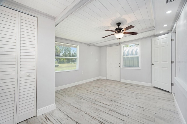 empty room with recessed lighting, baseboards, light wood-type flooring, and ceiling fan