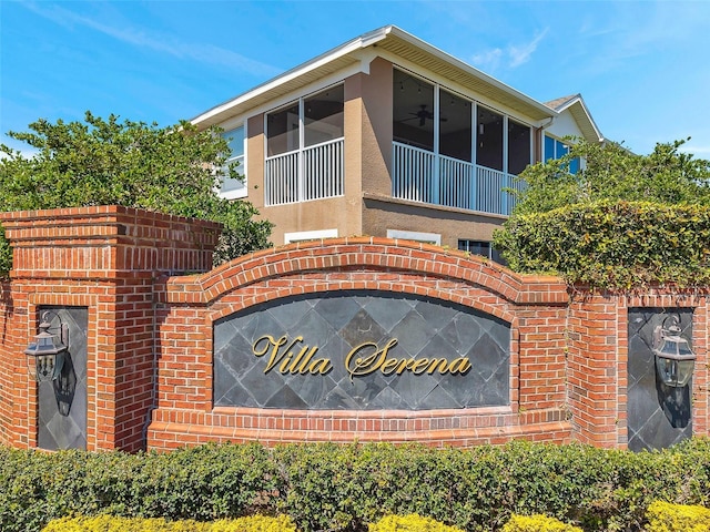 view of community / neighborhood sign