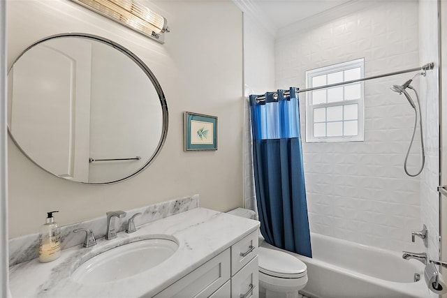 full bath with shower / bathtub combination with curtain, toilet, vanity, and ornamental molding