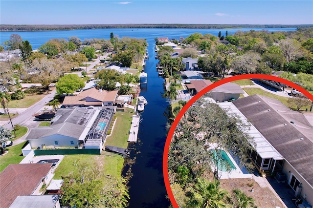 bird's eye view featuring a water view