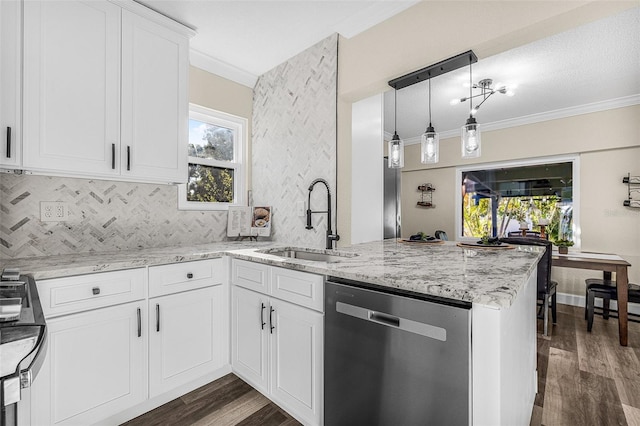 kitchen featuring a sink, stainless steel dishwasher, a peninsula, and dark wood finished floors