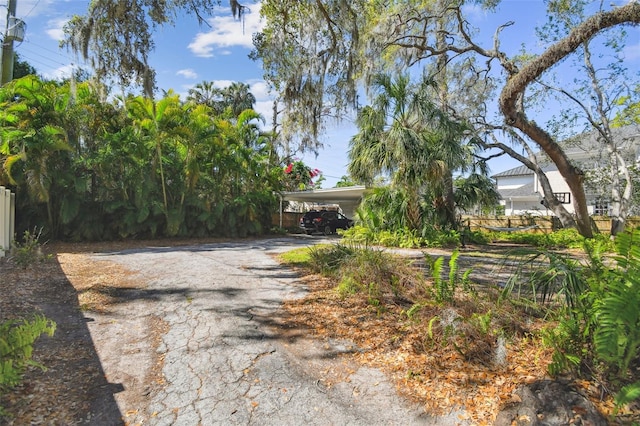 exterior space featuring driveway