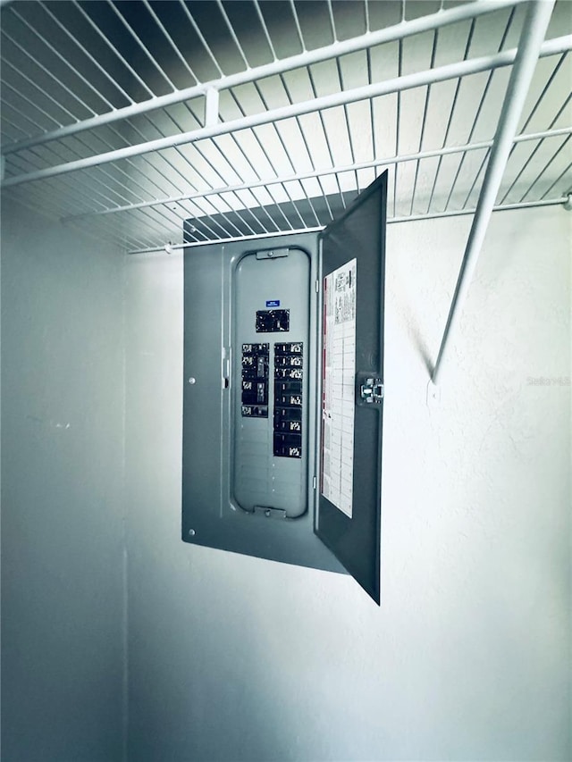 1409 Franklin St, Clearwater, FL 33756 - utility room featuring electric panel
