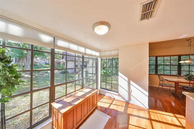 sunroom with visible vents