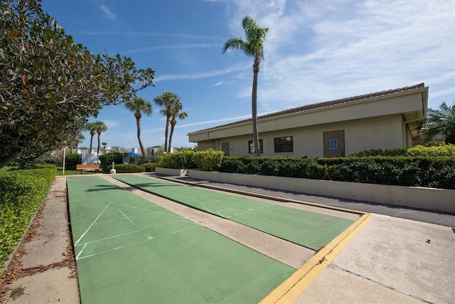 surrounding community with shuffleboard