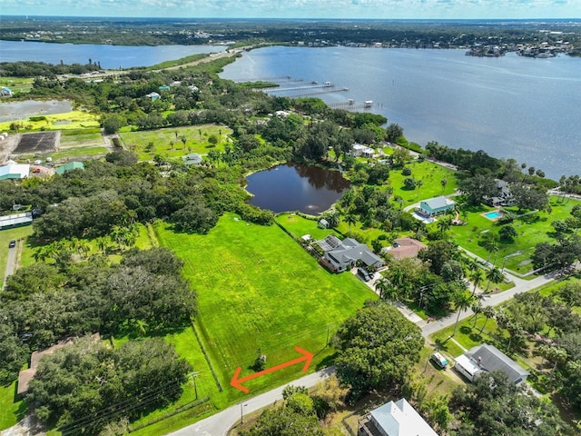 1484 Center Rd, Terra Ceia, FL 34250