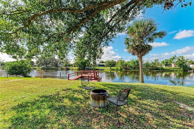 view of yard with a water view