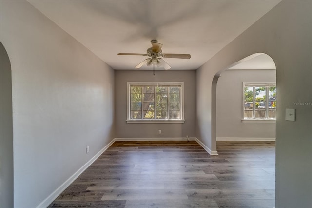 2340 Kingston St S, Saint Petersburg, FL 33711 - photo 11