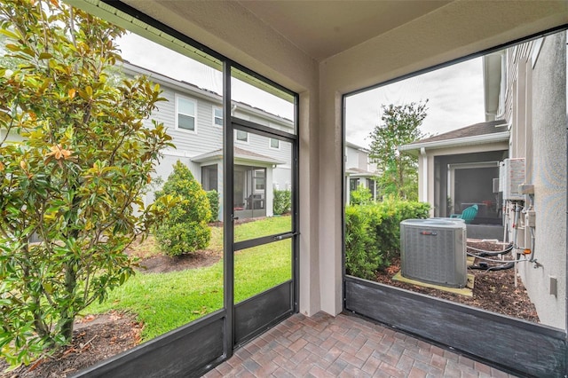 5728 Skytop Dr, Lithia, FL 33547 - view of sunroom