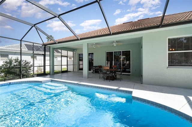 7581 Palmer Glen Cir, Sarasota, FL 34240 - outdoor pool featuring a patio area, a ceiling fan, and a lanai