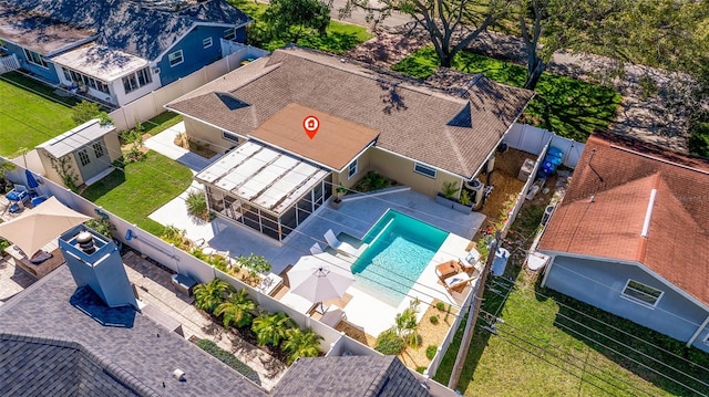 bird's eye view with a residential view