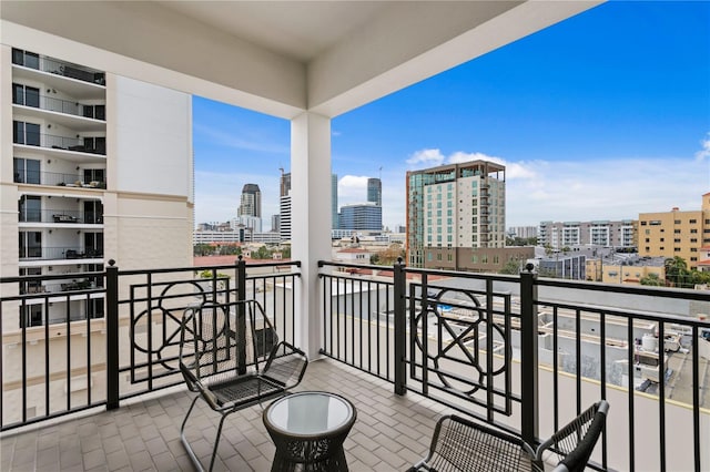 146 4th Ave NE Unit 600, Saint Petersburg, FL 33701 - balcony featuring a city view