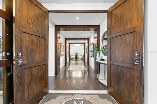 146 4th Ave NE Unit 600, Saint Petersburg, FL 33701 - foyer entrance with baseboards and wood finished floors