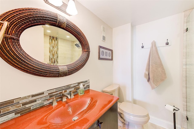 full bath featuring vanity, toilet, tasteful backsplash, and visible vents