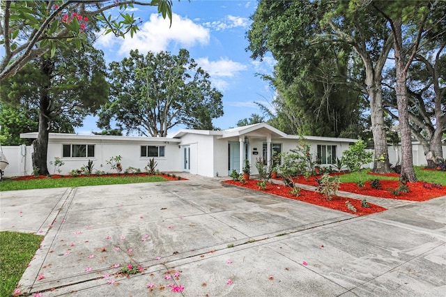 766 86th Ave N, Saint Petersburg, FL 33702 - photo 2
