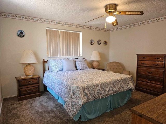 bedroom with ceiling fan, a textured ceiling, and carpet