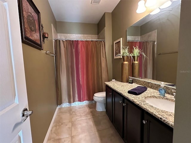 full bath featuring tile patterned flooring, visible vents, toilet, a shower with shower curtain, and vanity