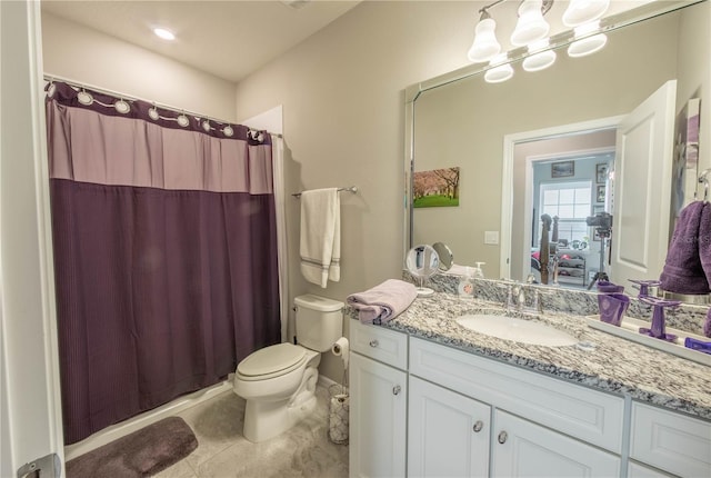 full bath featuring tile patterned floors, curtained shower, toilet, and vanity