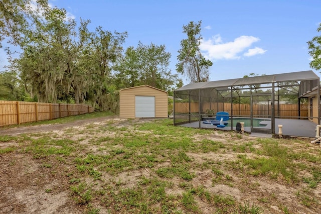 31632 Spruce Dr, Eustis, FL 32736 - fenced backyard with glass enclosure and a garage