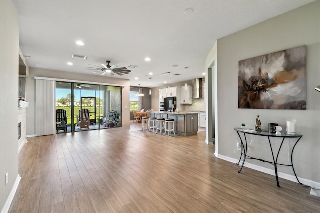 8100 Olive Brook Dr, Wesley Chapel, FL 33545 - photo 11