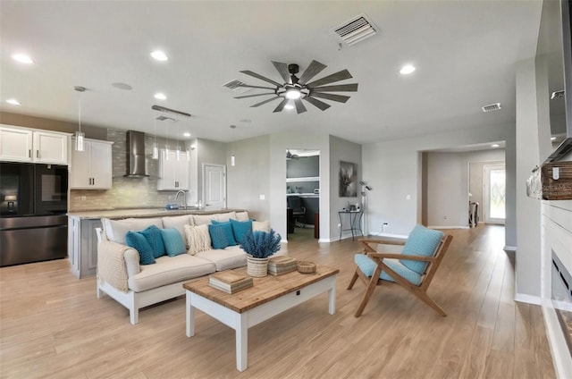 8100 Olive Brook Dr, Wesley Chapel, FL 33545 - photo 12