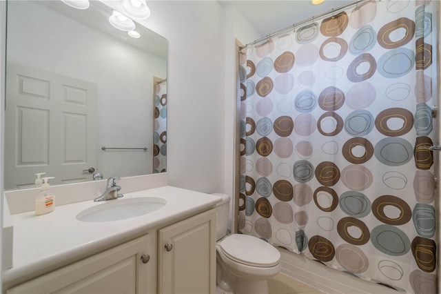 2234 Nottingham Greens Dr Unit 2234, Sun City Center, FL 33573 - bathroom featuring a shower with shower curtain, toilet, and vanity