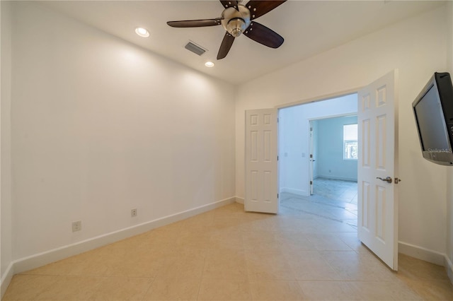 2234 Nottingham Greens Dr Unit 2234, Sun City Center, FL 33573 - unfurnished room featuring recessed lighting, visible vents, baseboards, and a ceiling fan