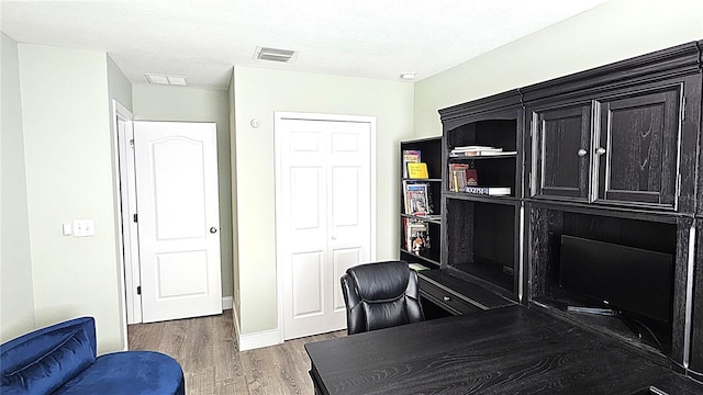 25631 Bruford Blvd, Land O Lakes, FL 34639 - office with wood finished floors and baseboards