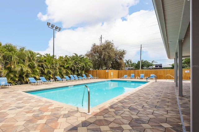 2991 Covewood Pl, Clearwater, FL 33761 - community pool with a patio area