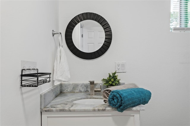 819 11th St N, Saint Petersburg, FL 33705 - bathroom with vanity